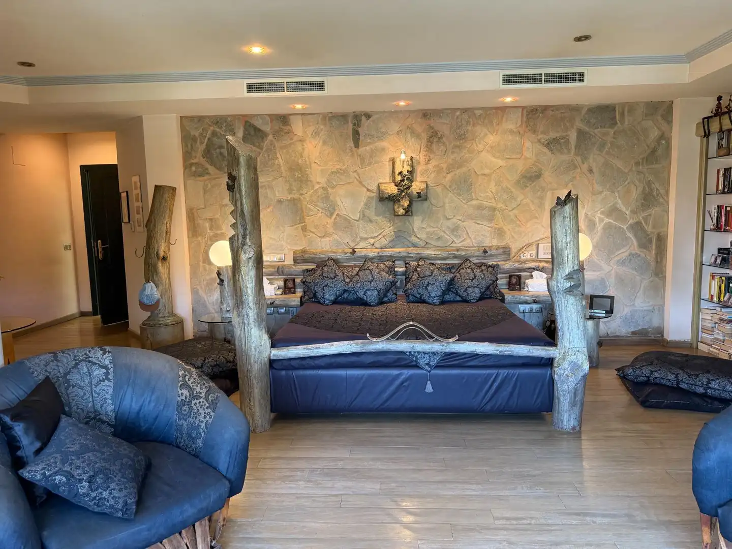 Habitación de Casa o chalet en venta en Gelves con Aire acondicionado, Jardín privado y Terraza