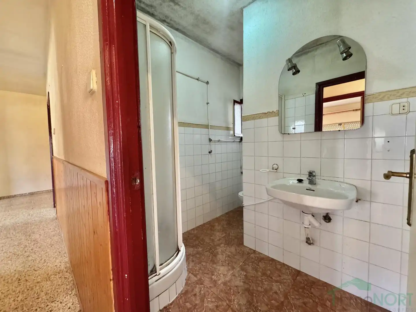 Bany de Pis en venda en Cartagena amb Balcó