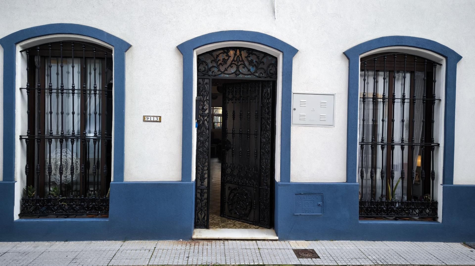 Vista exterior de Casa o xalet en venda en Ayamonte amb Aire condicionat, Calefacció i Jardí privat
