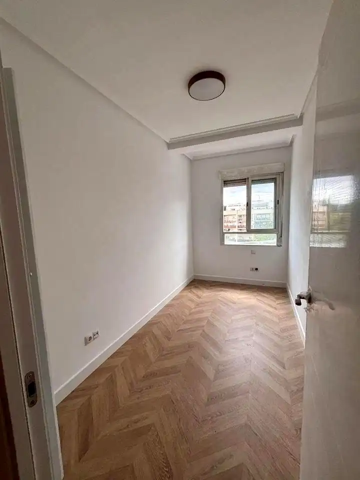 Habitación de Piso en venta en Madrid con Aire acondicionado, Calefacción y Terraza