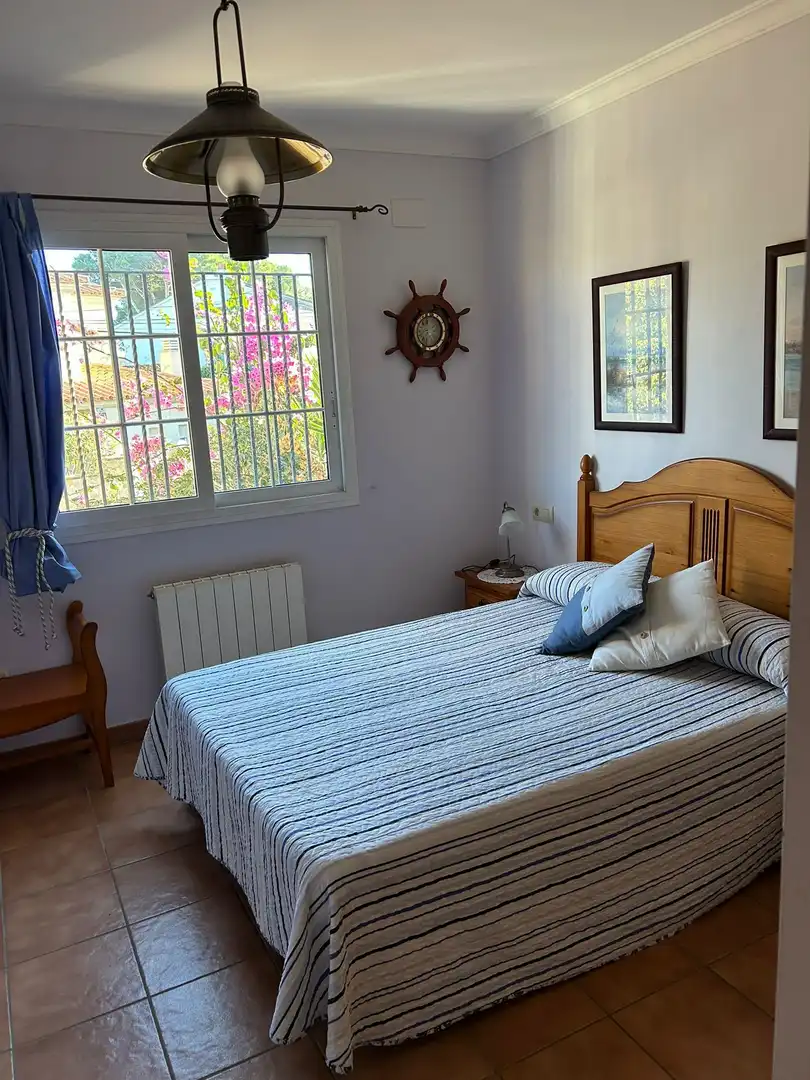 Habitación de Casa o chalet en venta en L'Escala con Calefacción, Terraza y Trastero