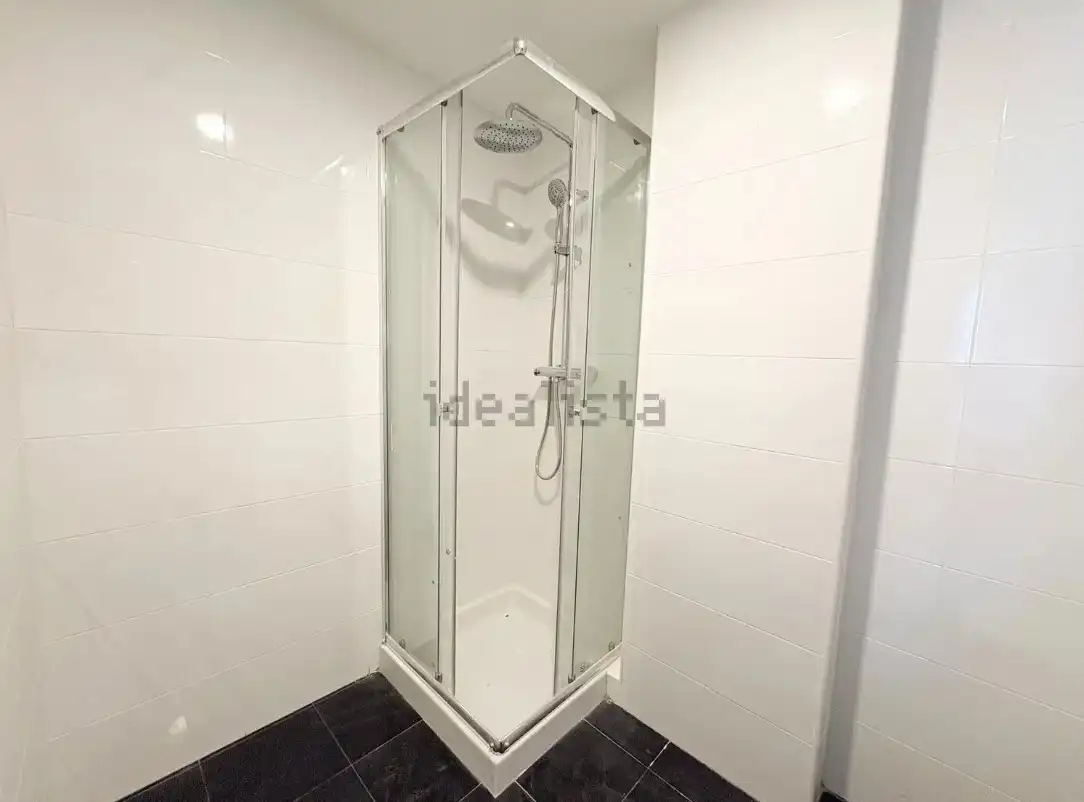 Badezimmer von Wohnung zum Verkauf in Benifaió mit Klimaanlage, Heizung und Terrasse