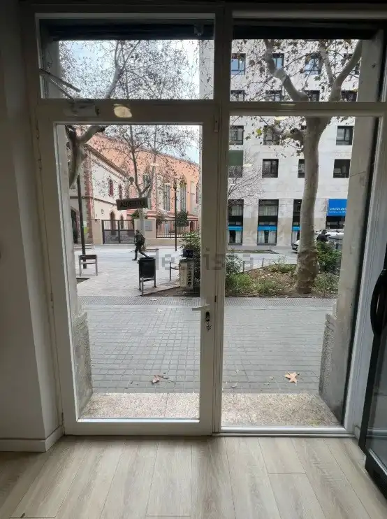Local comercial en traspàs a Eixample, imagen 3