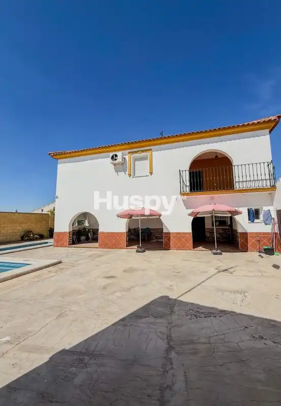 Vista exterior de Casa o xalet en venda en Las Cabezas de San Juan, Sevilla