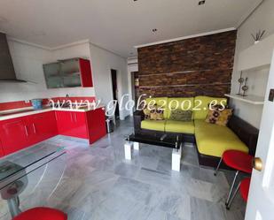 Sala d'estar de Apartament de lloguer en Chiclana de la Frontera amb Aire condicionat, Terrassa i Moblat