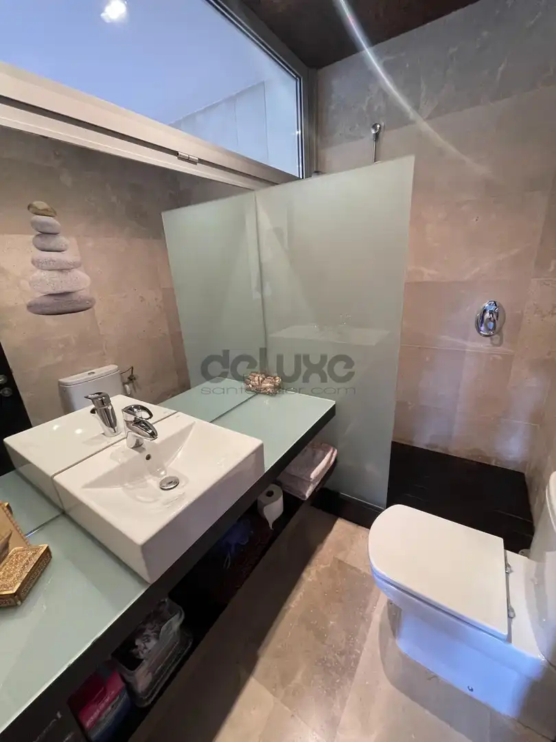 Baño de Planta baja en venta en Santander con Calefacción, Jardín privado y Terraza