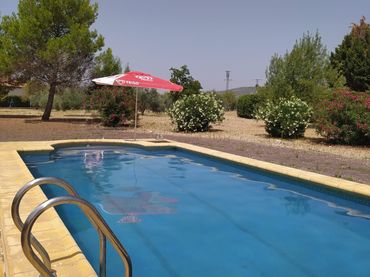 Casa rústica amb piscina en venda a Villamayor de Calatrava