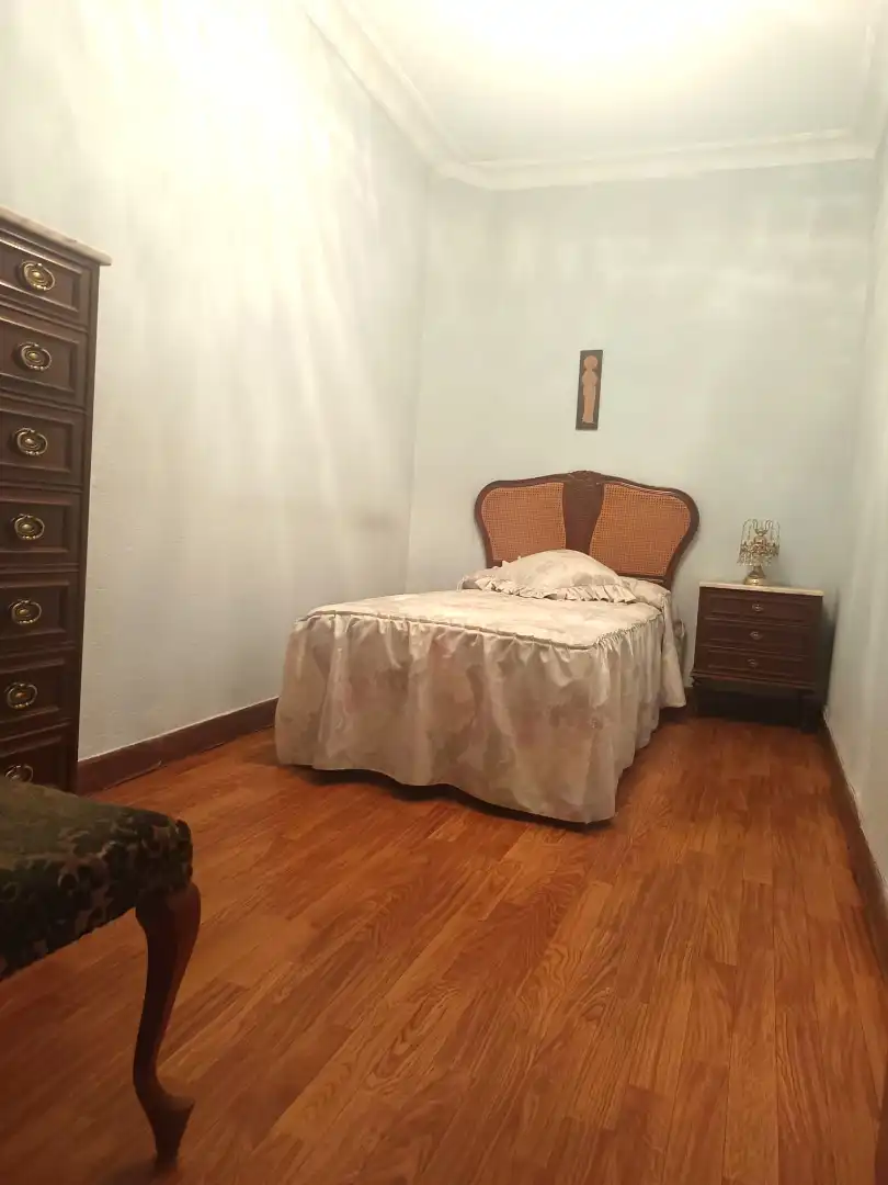 Dormitori de Casa o xalet en venda en Lardero amb Moblat