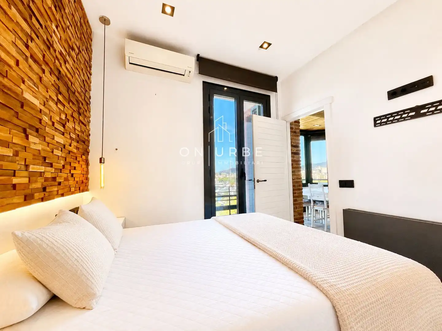 Piso con terraza en venta en Joan de Borbo Comte Barce, imagen 15