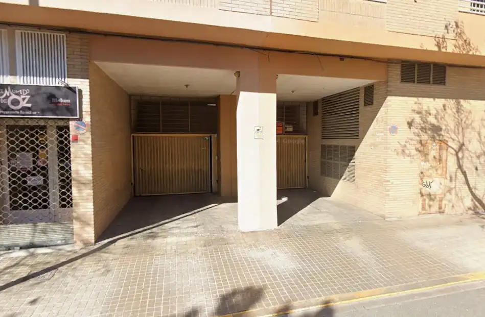 Aparcament de Garatge de lloguer en Valencia