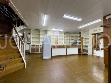 Local comercial en venda a Carlos V