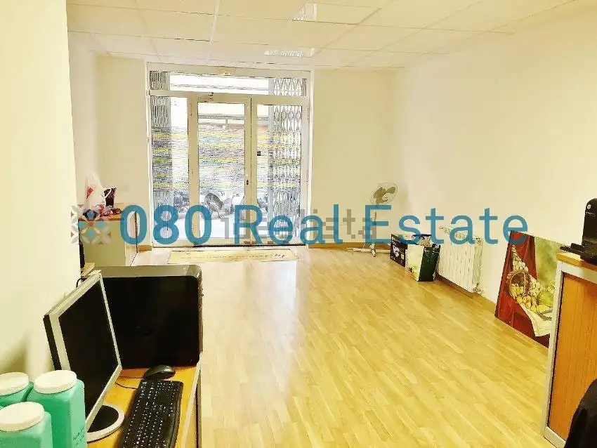 Local comercial en venda a Carrer de Sant Salvador, imagen 2