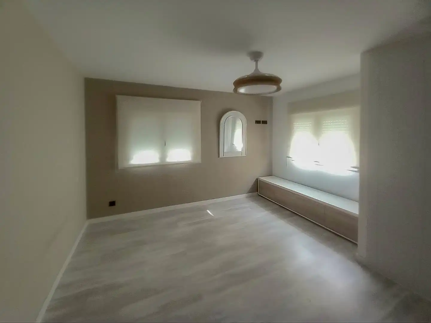Sala de estar de Casa o chalet en venta en Galapagar con Aire acondicionado, Calefacción y Jardín privado