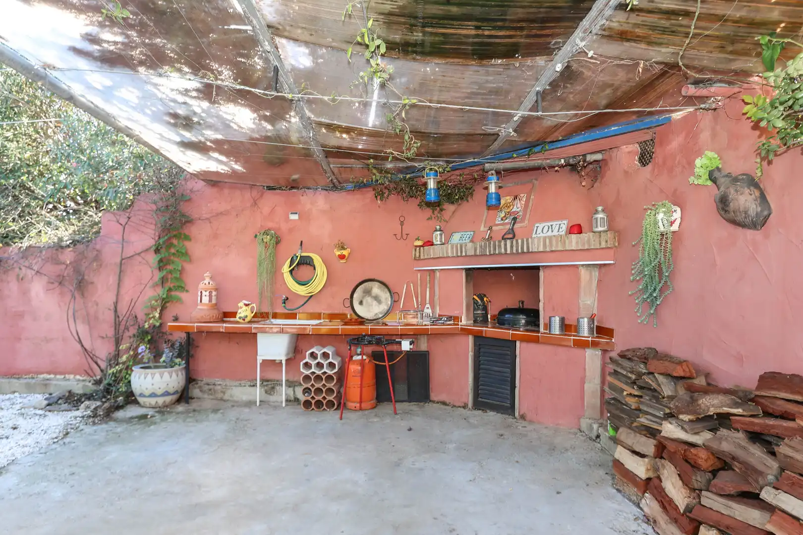 Houses for sale in Calle Luna, Monda