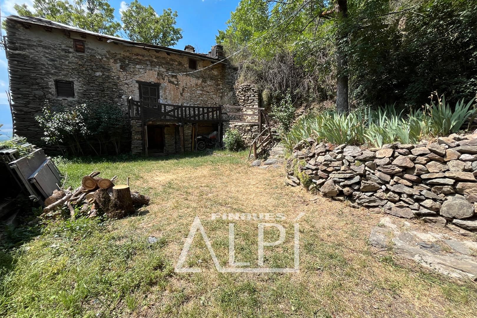 Vista exterior de Finca rústica en venda en Fontanals de Cerdanya amb Jardí privat, Parquet i Terrassa