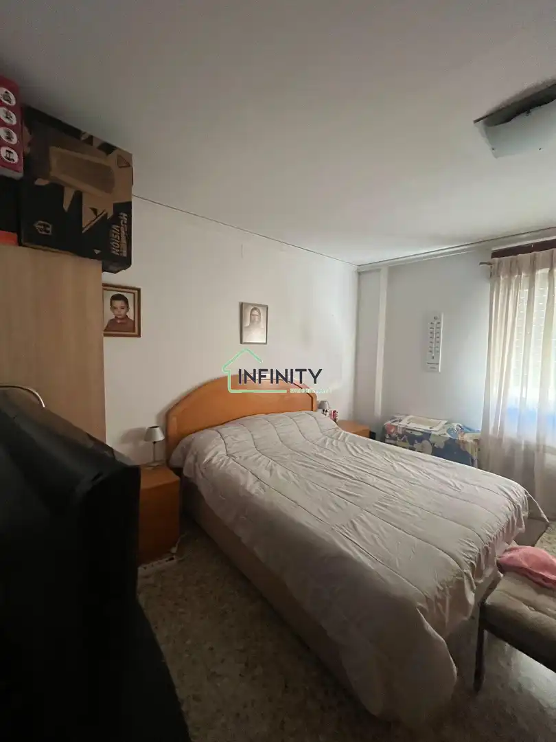 Dormitori de Casa o xalet de lloguer en Oliva amb Calefacció i Moblat