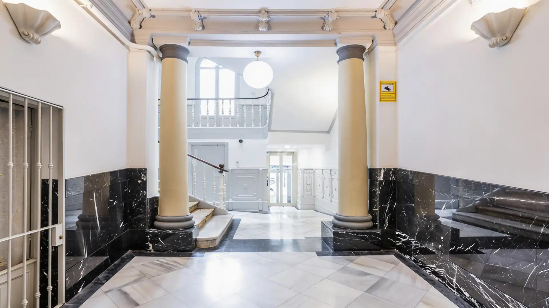 Piso con terraza en venta en Calle de la Magdalena