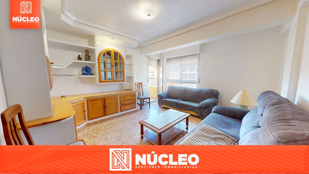 Living room of Flat for sale in Elda  with Furnished and Balcony