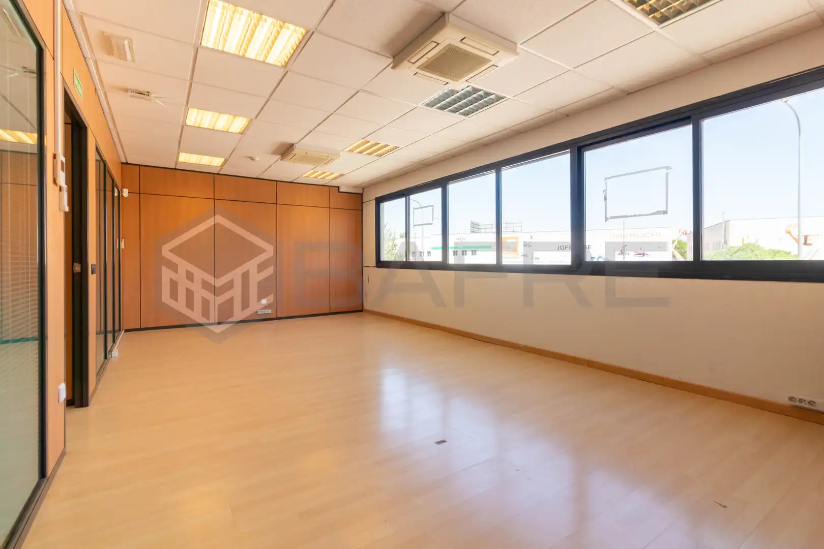 Local comercial de lloguer a Calle del Mar Mediterráneo, imagen 30