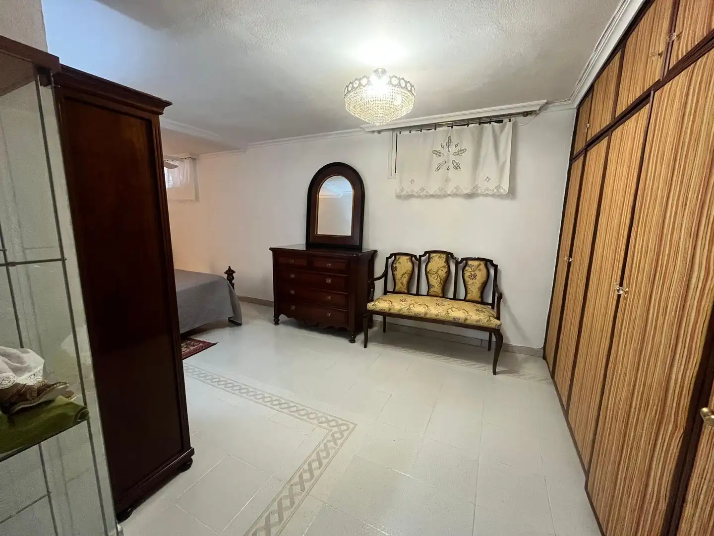 Houses for sale in Sevilla  with Air Conditioner, Heating and Private garden