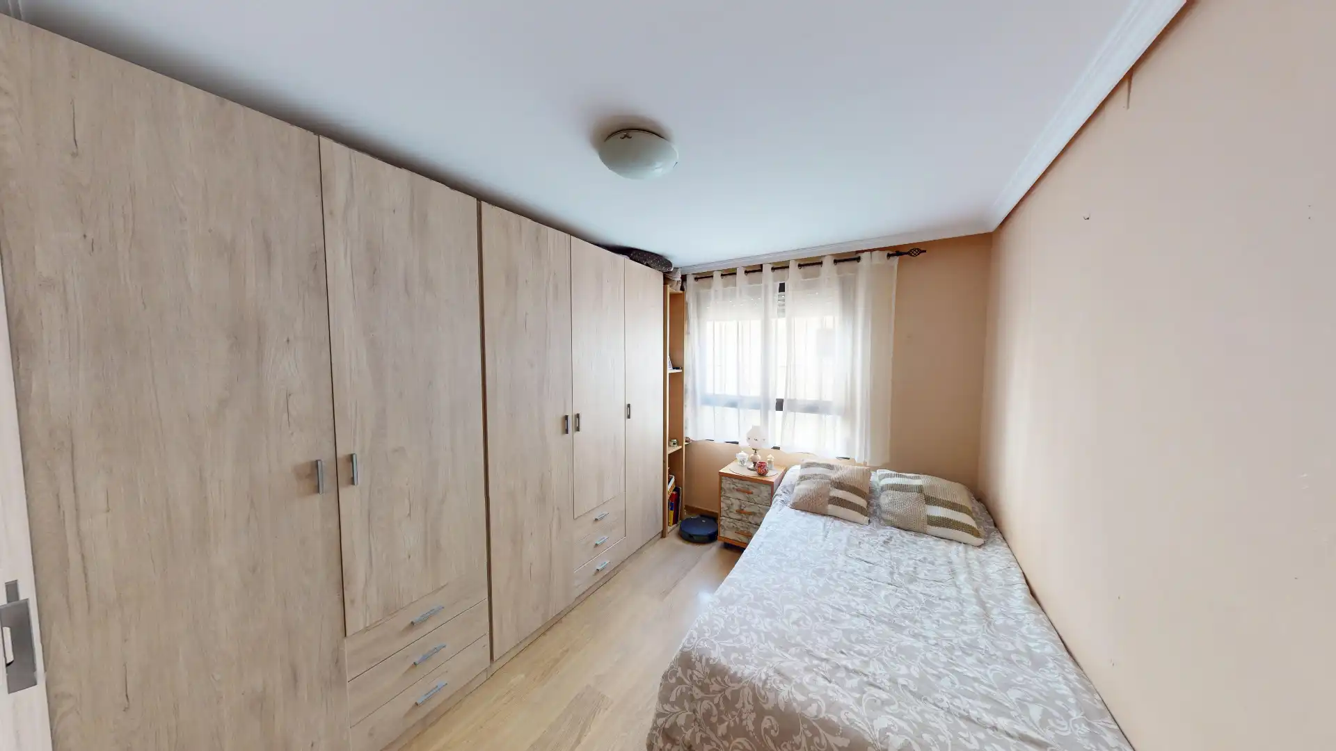 Habitación de Ático en venta en Benidorm con Aire acondicionado, Terraza y Trastero