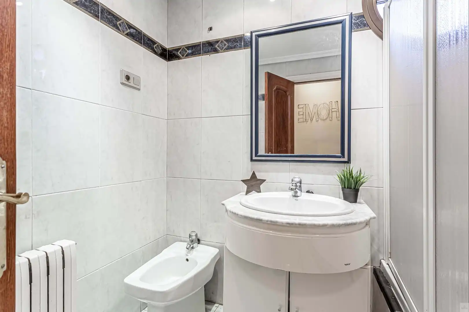 Bathroom of Flat for sale in Majadahonda  with Heating, Terrace and Storage room