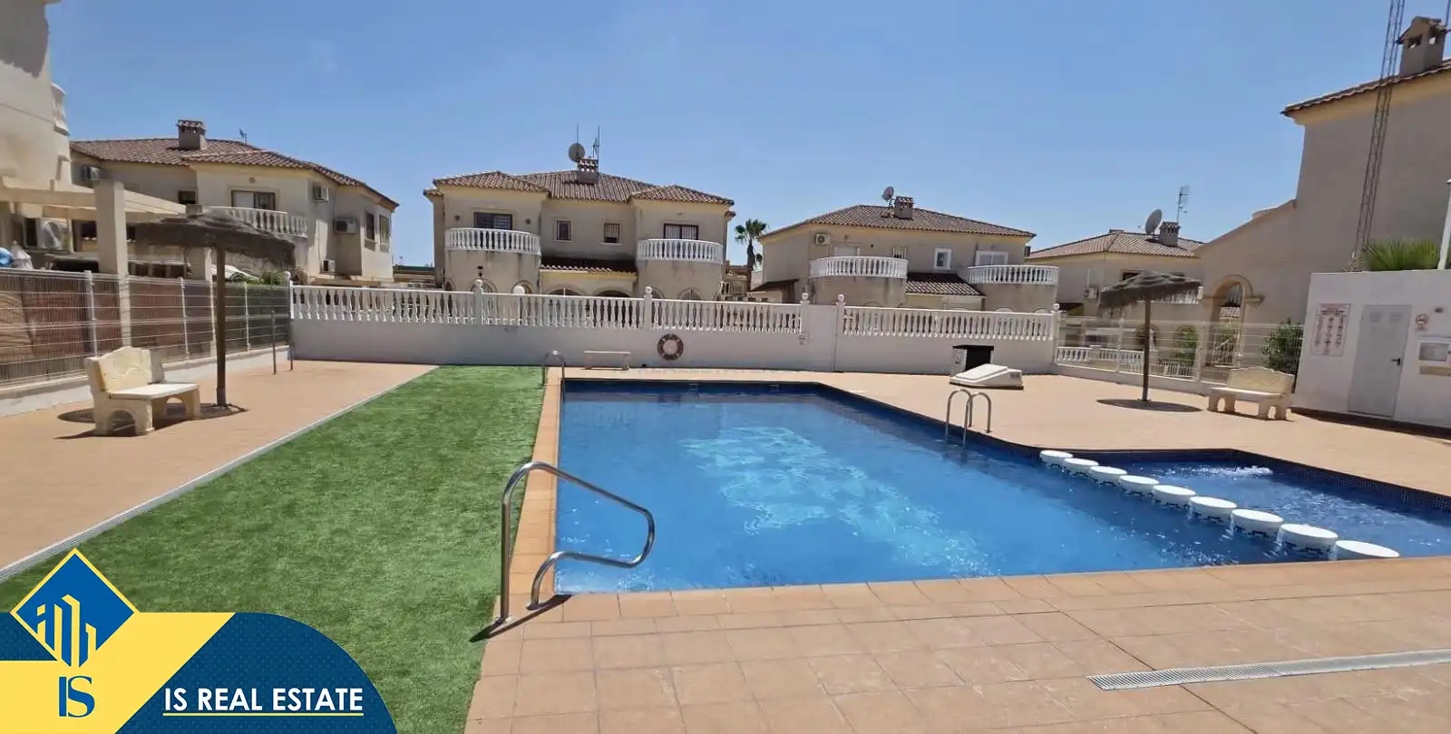 Villa avec piscine à vendre à Nueva Torrevieja - Aguas Nuevas