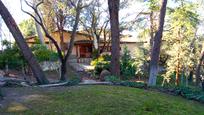 Jardí de Casa o xalet en venda en Sevilla la Nueva amb Terrassa, Piscina i Balcó