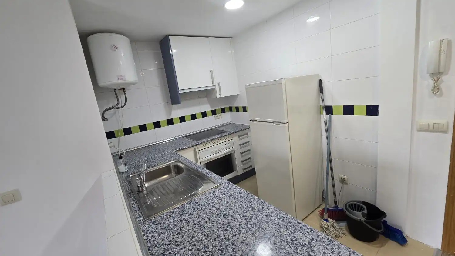 Kitchen of Flat for rent in Humanes de Madrid  with Balcony