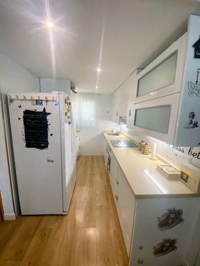 Kitchen of Flat for sale in  Madrid Capital  with Air Conditioner and Heating