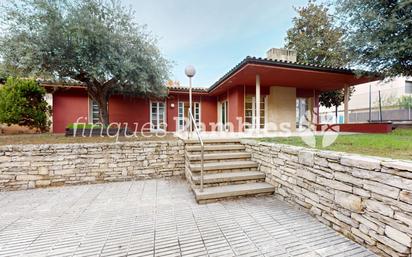 Vista exterior de Casa o xalet en venda en Igualada amb Calefacció, Jardí privat i Terrassa