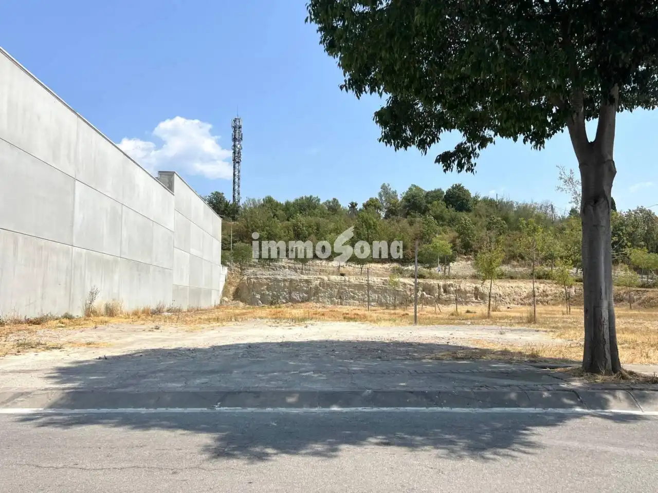 Terreno industrial en venta en Vic