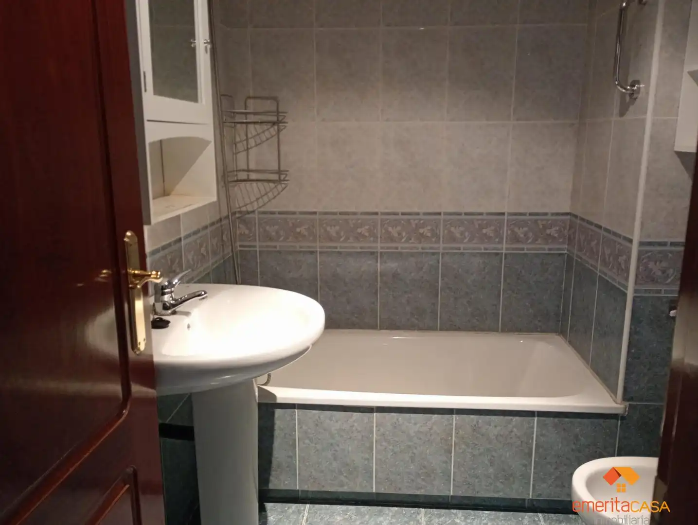 Bany de Apartament en venda en Cáceres amb Calefacció i Terrassa
