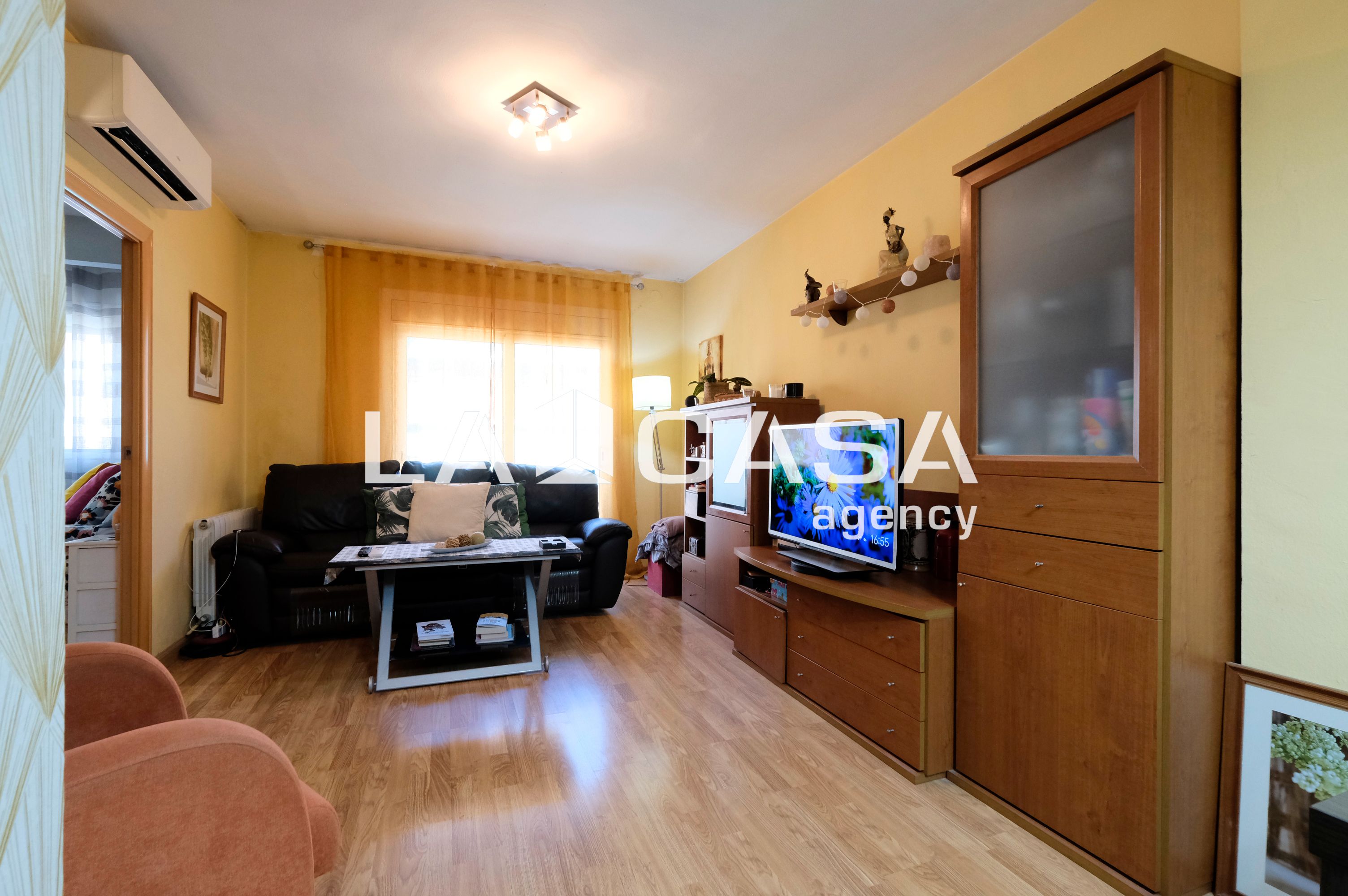 Piso en venta en La Prosperitat, Nou Barris,  Barcelona Capital