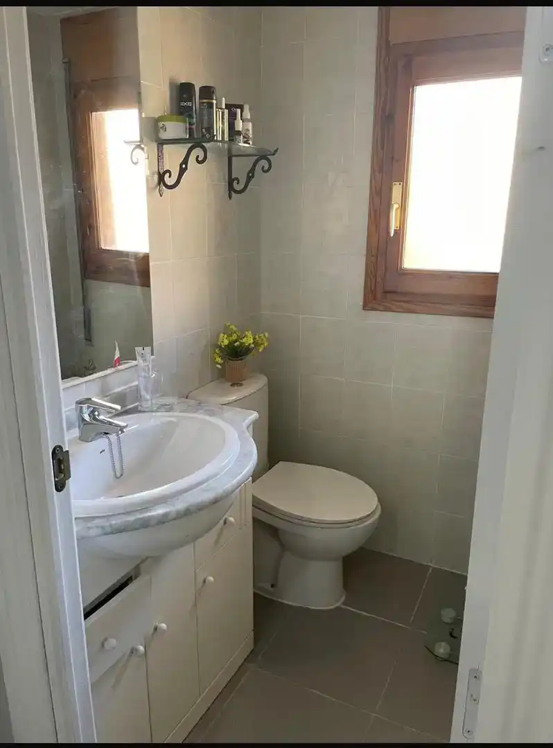 Badezimmer von Wohnung zum Verkauf in Alcañiz mit Abstellraum und Möbliert