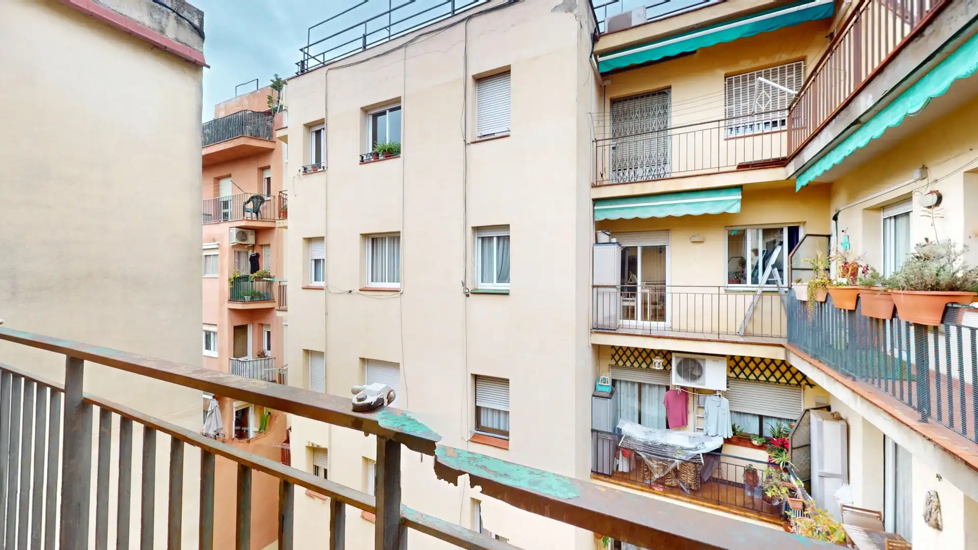 Habitación de Ático en venta en Barcelona con Balcón