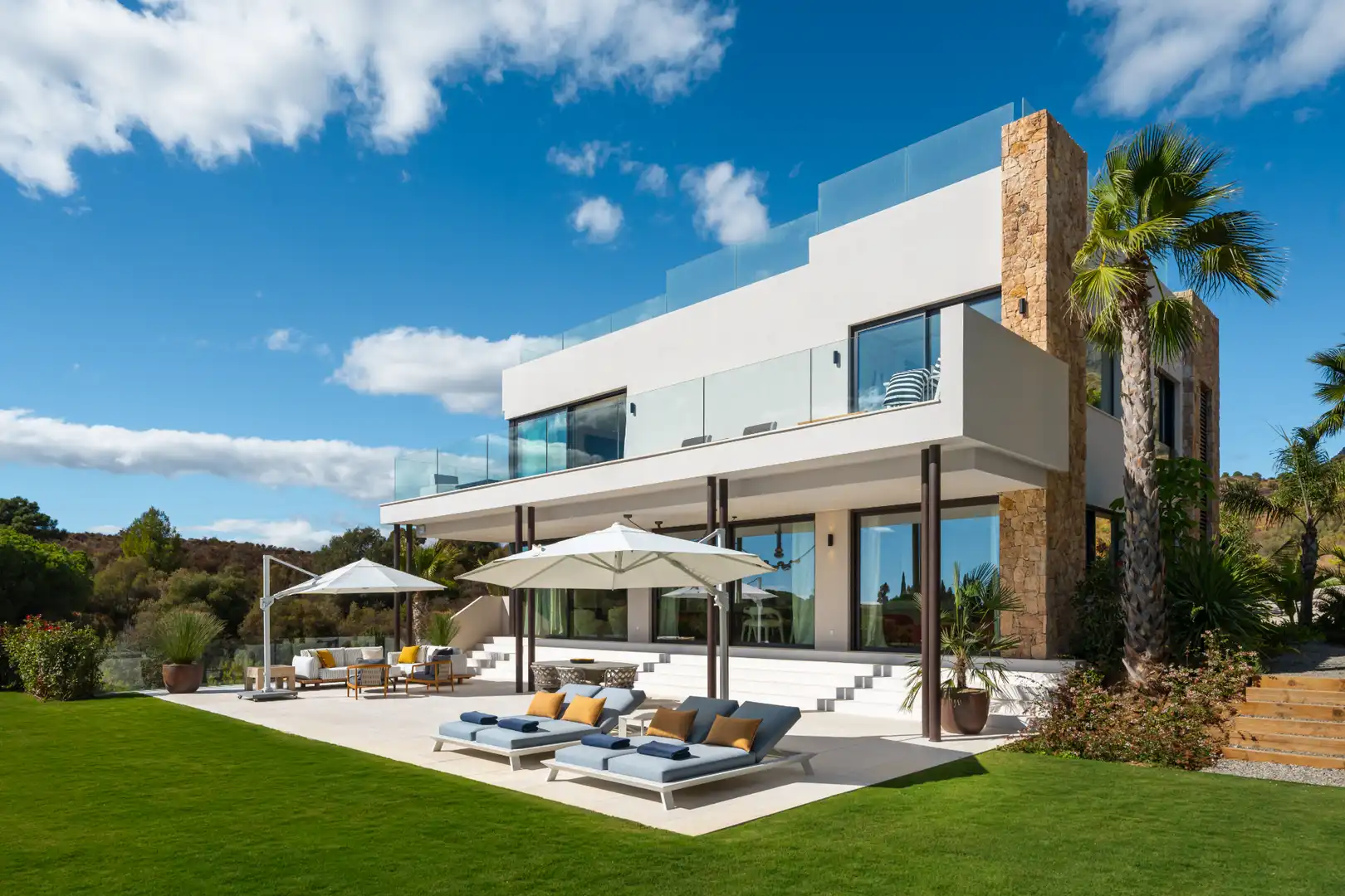 Villa mit Terrasse zum Verkauf in Urbanización Marbella Hill Club 18A, imagen 4