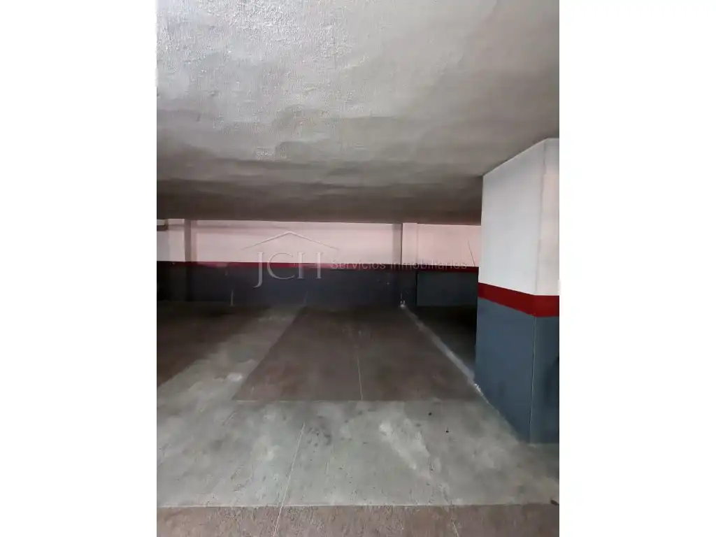 Aparcament de Pis en venda en Fuengirola amb Jardí privat, Terrassa i Piscina