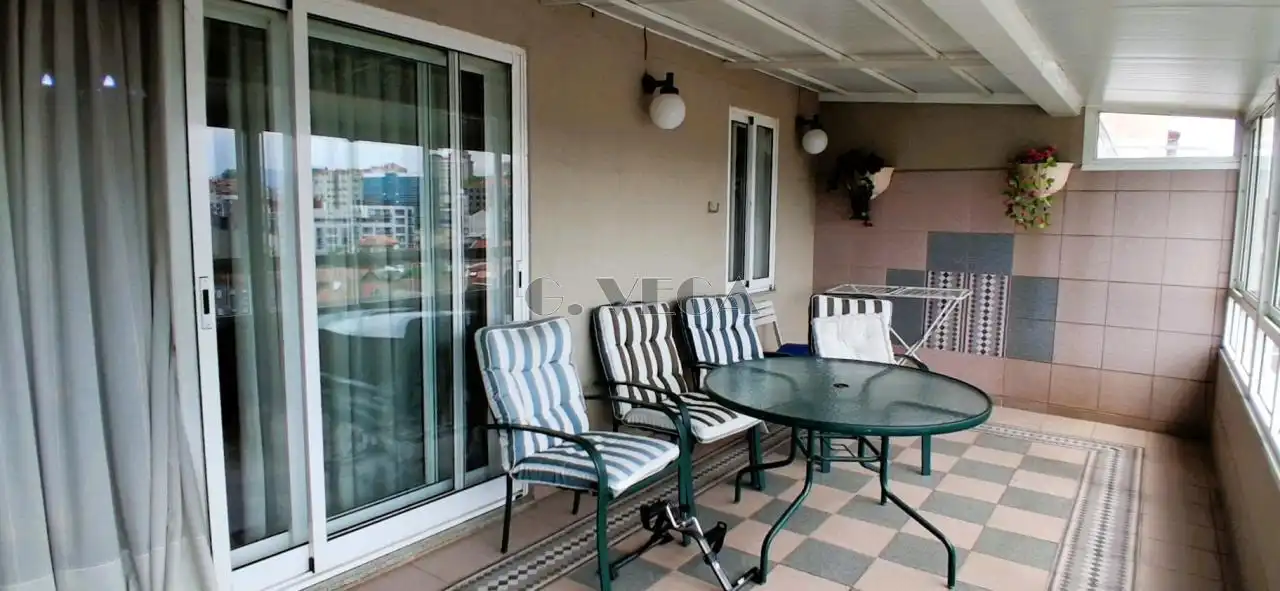 Terraza de Piso en venta en Vigo  con Calefacción y Parquet