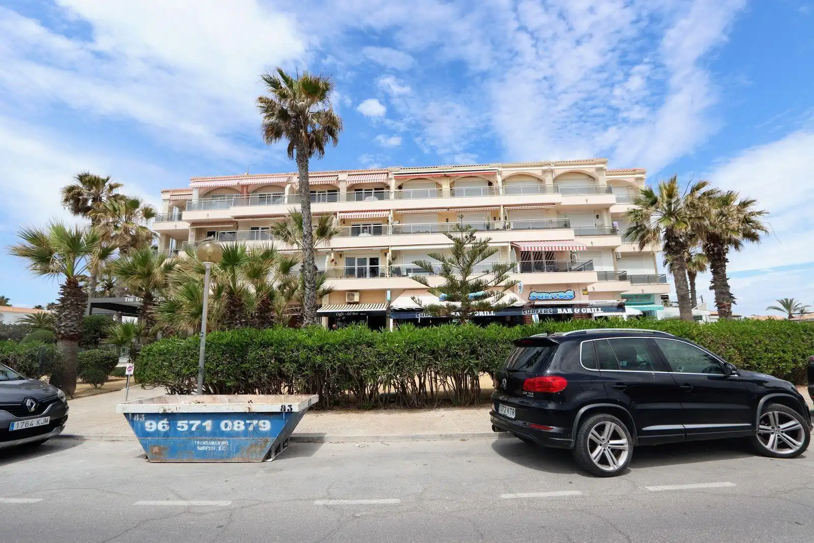 Vista exterior de Apartamento en venta en Orihuela con Terraza y Piscina comunitaria