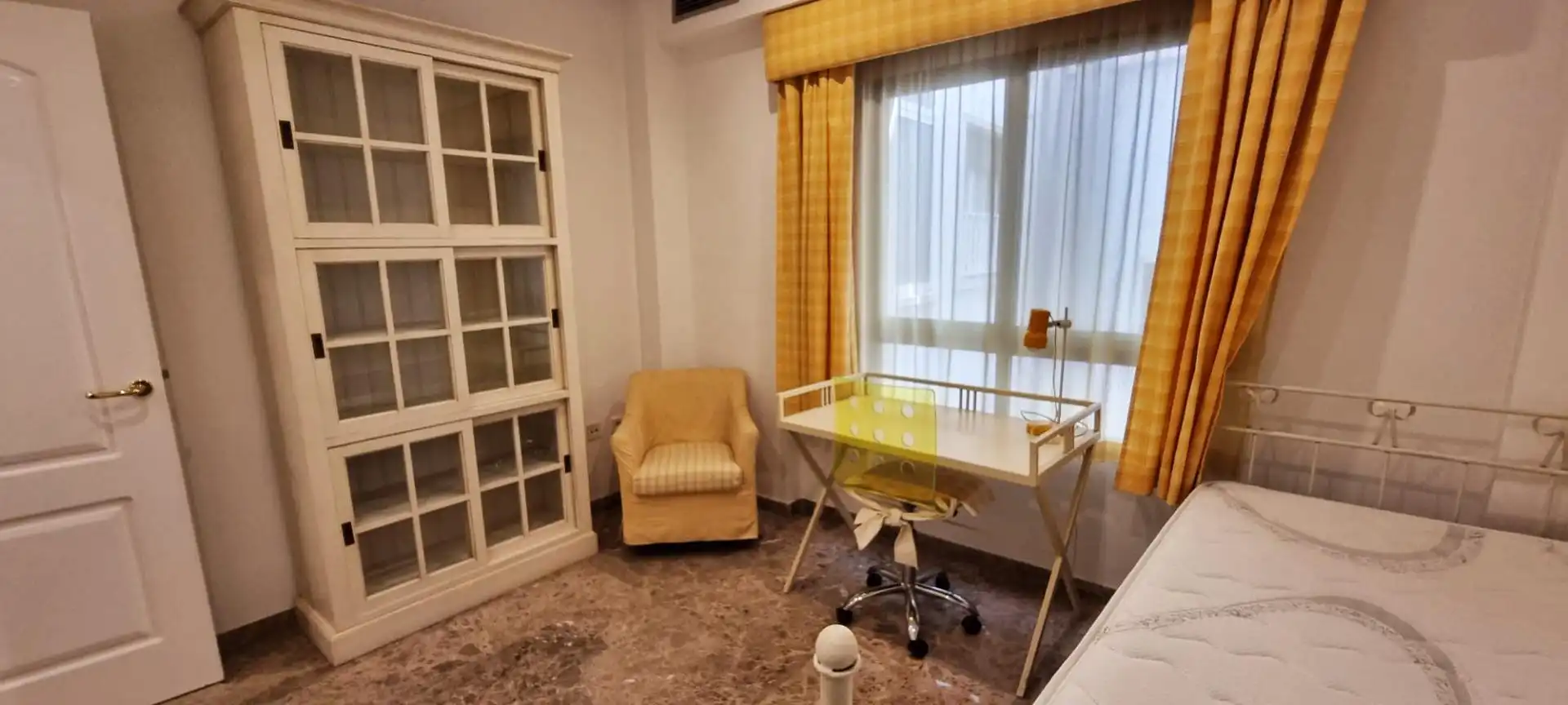 Schlafzimmer von Wohnung zur Miete in Elche / Elx mit Klimaanlage, Terrasse und Möbliert