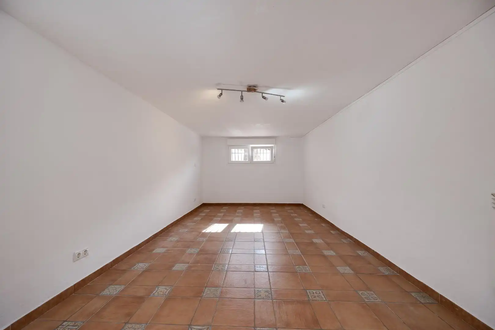Semi-detached house with pool for sale in Calle C. Velazquez 39A, imagen 34