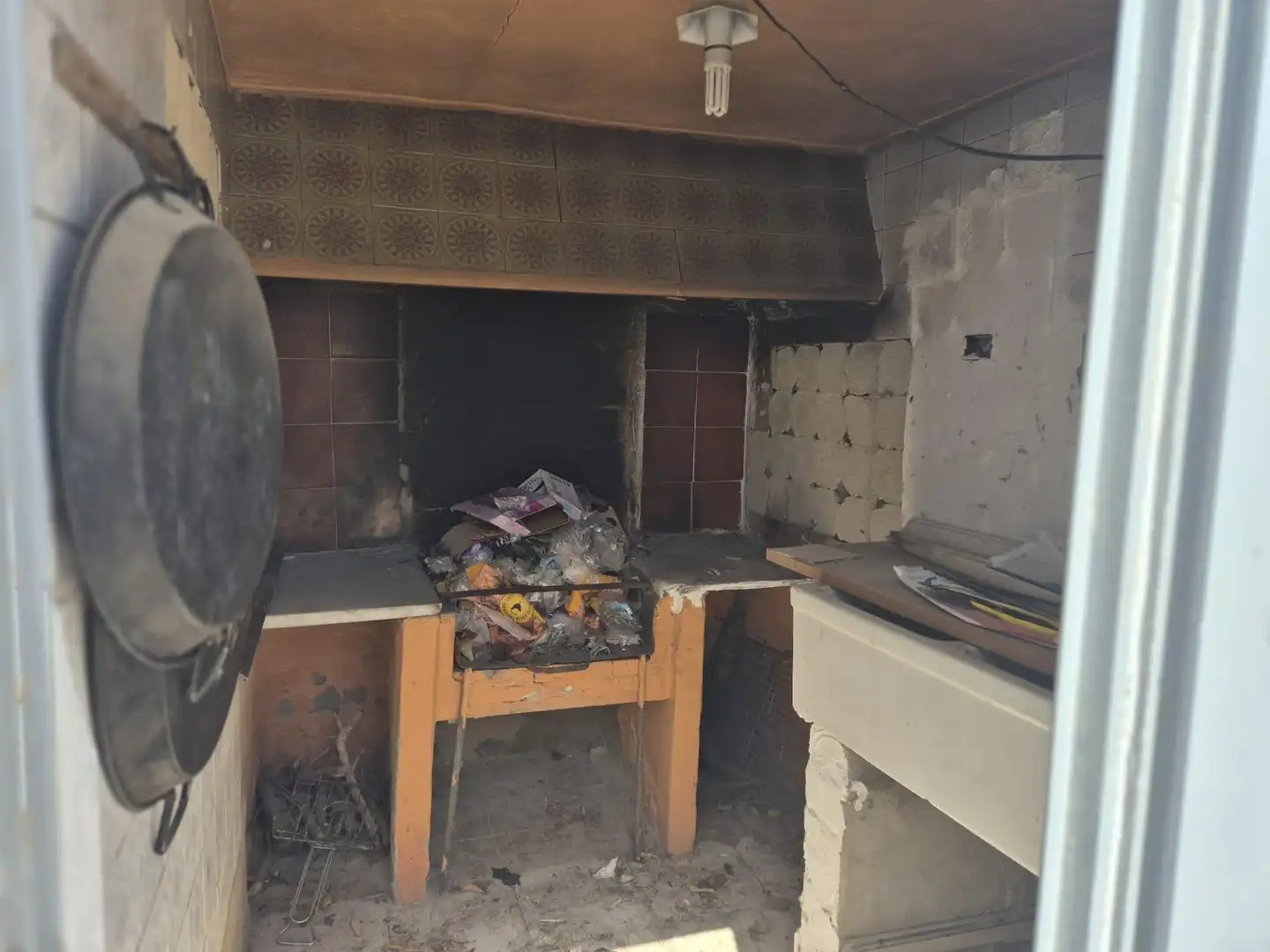 Cuina de Casa o xalet en venda en Llíria amb Terrassa i Piscina comunitària