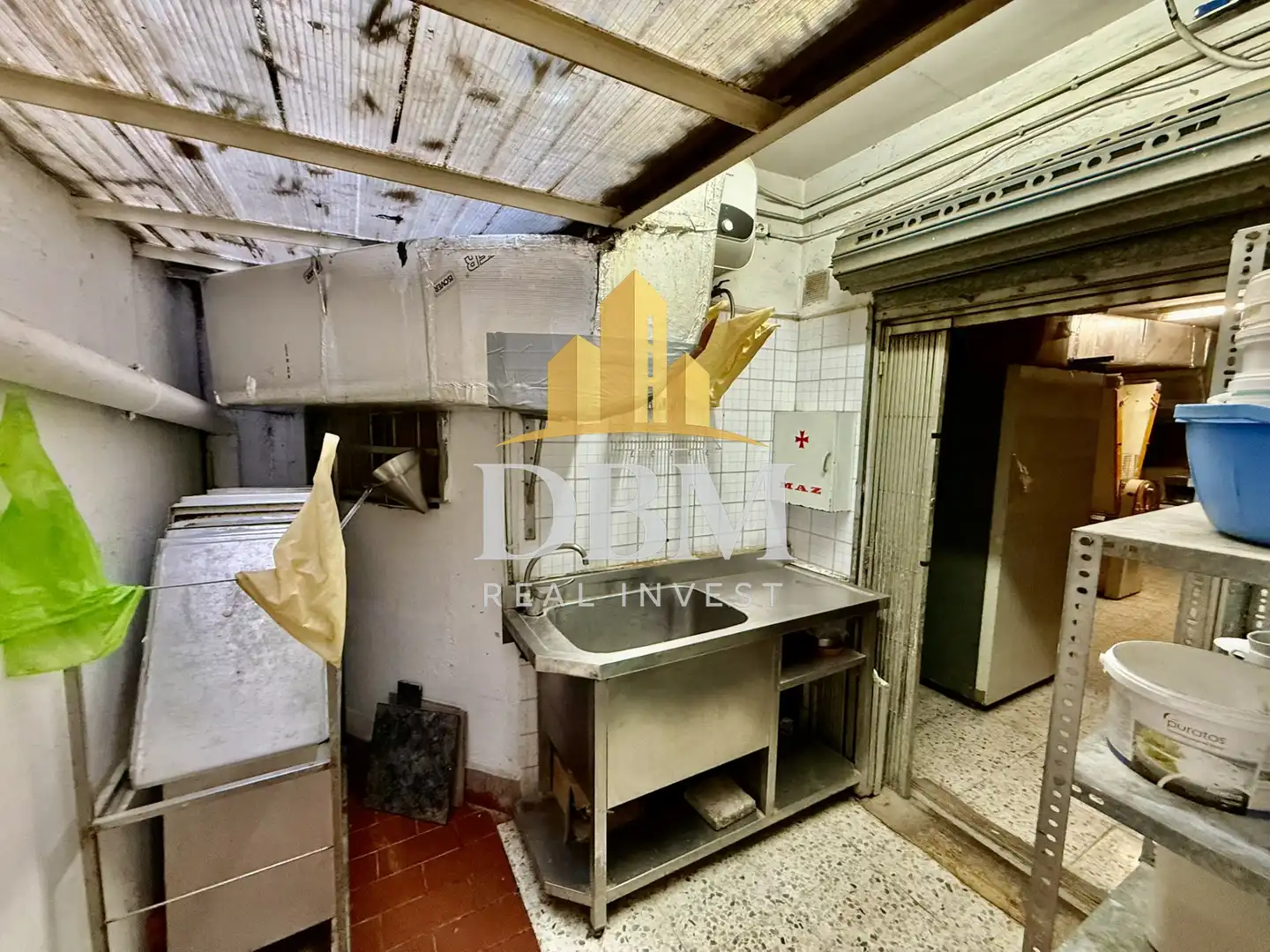 Business premises for transfer in Eixample, imagen 26
