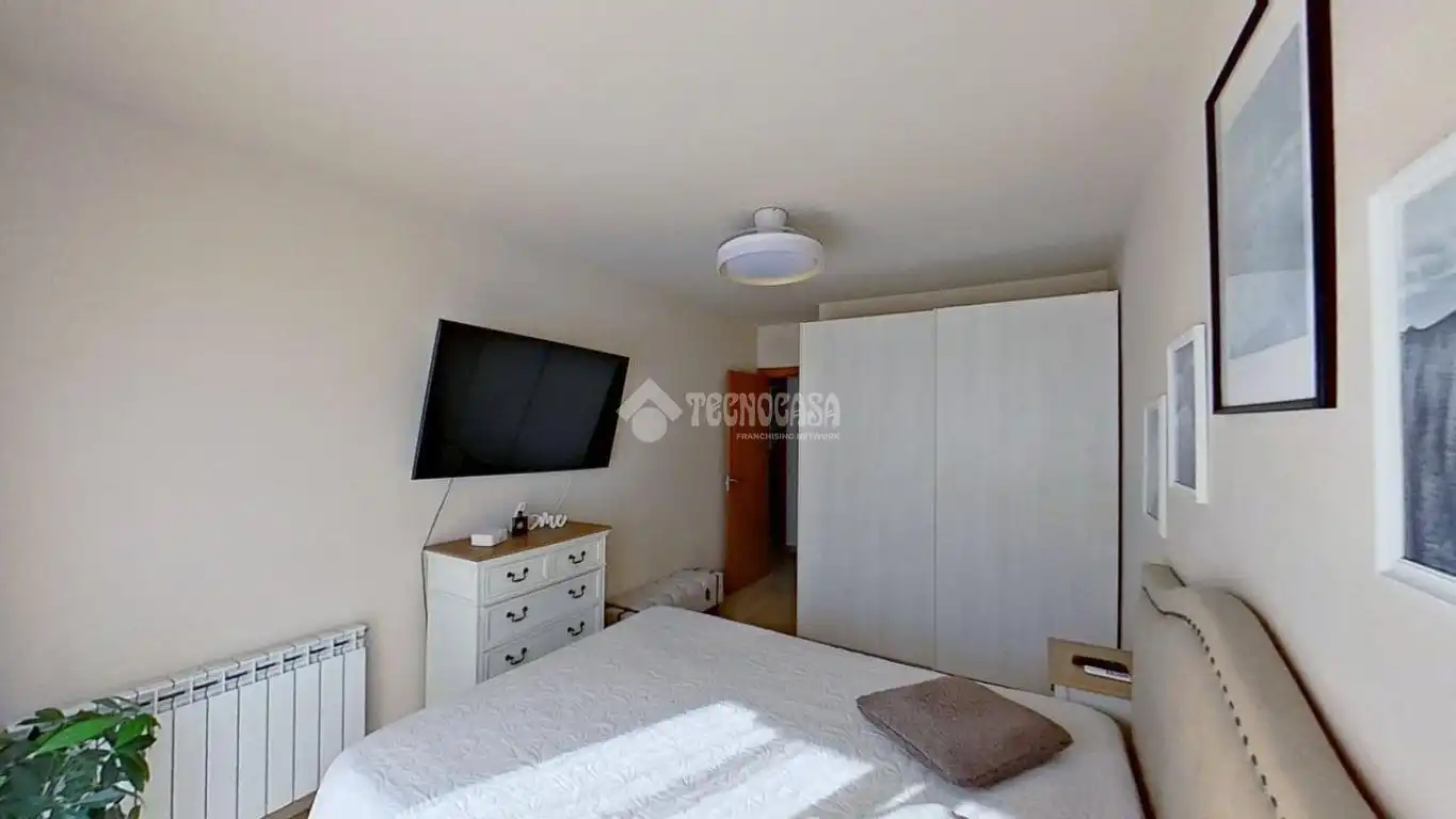 Bedroom of Flat for sale in Sallent