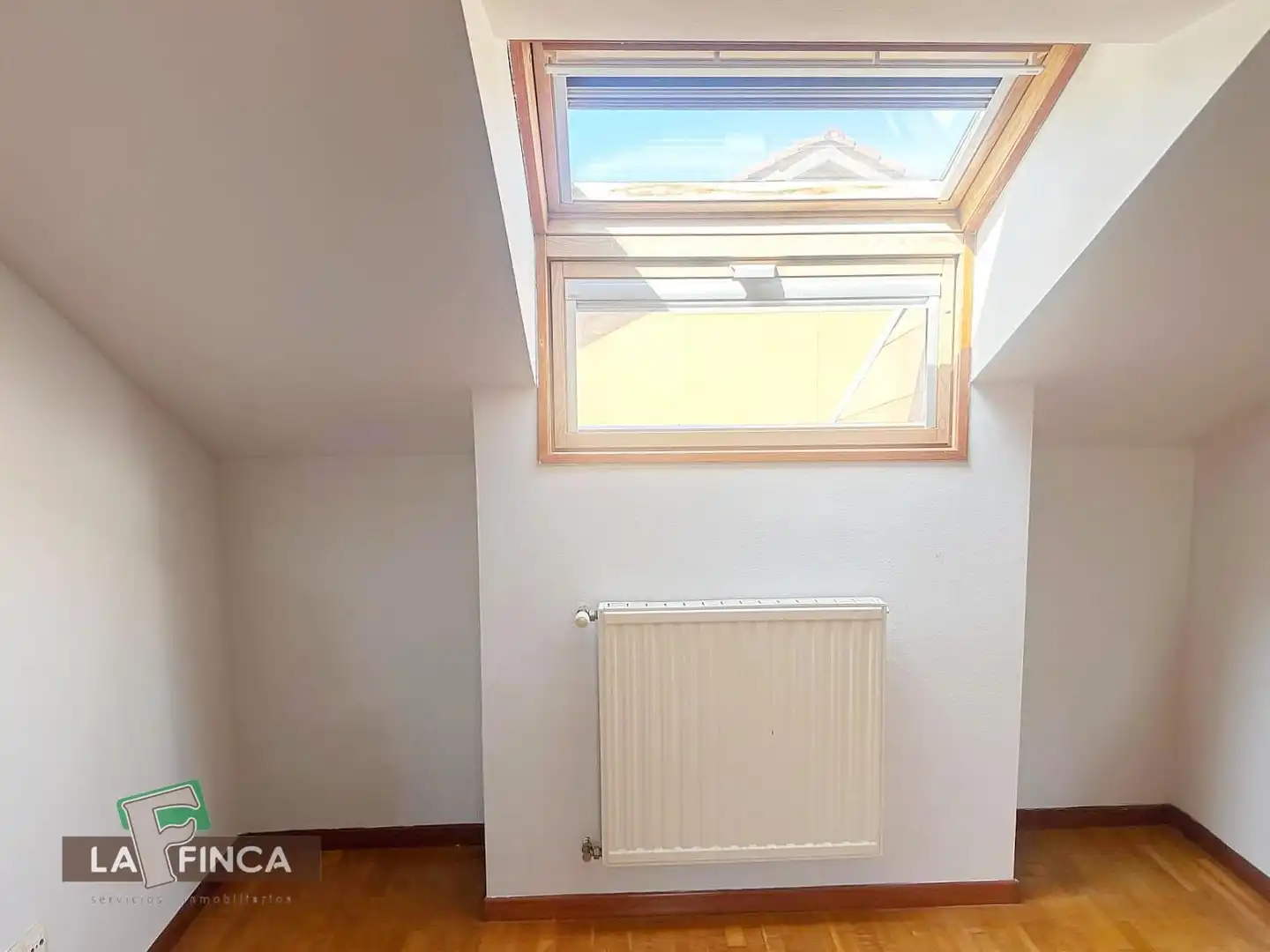 Bedroom of Flat for sale in Carreño  with Heating, Storage room and Furnished