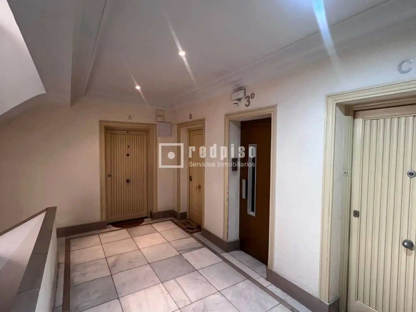 Piso en venta en de Azcona, Guindalera