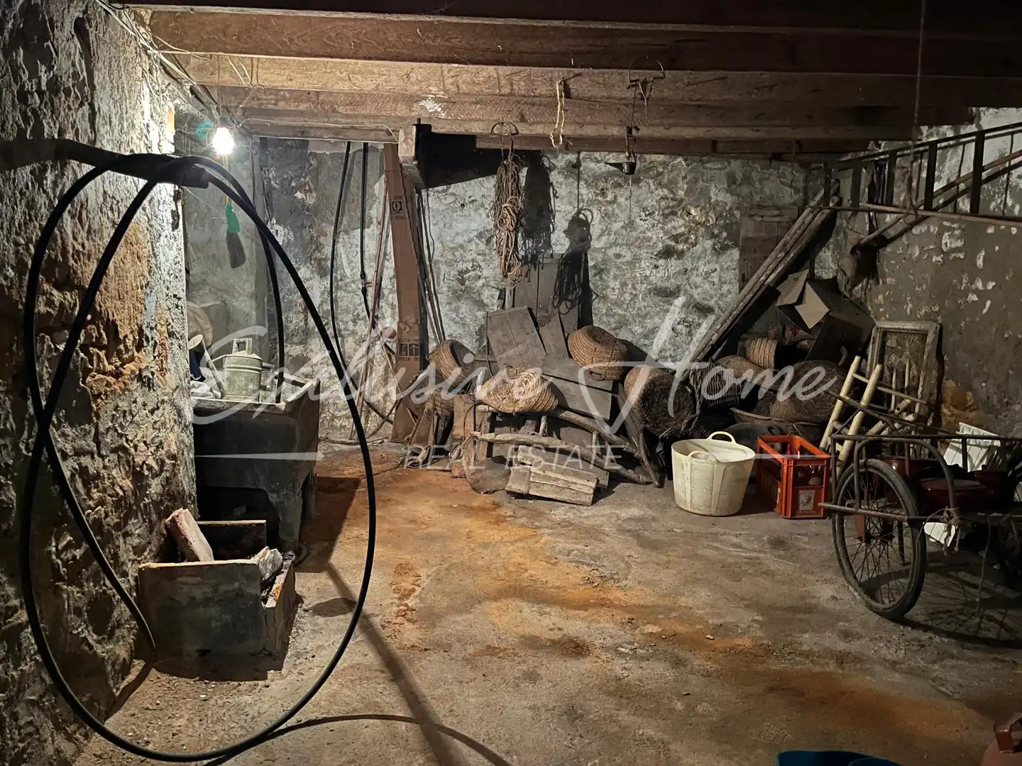 Casa adosada en venda en La Jana amb Traster, Moblat i Balcó
