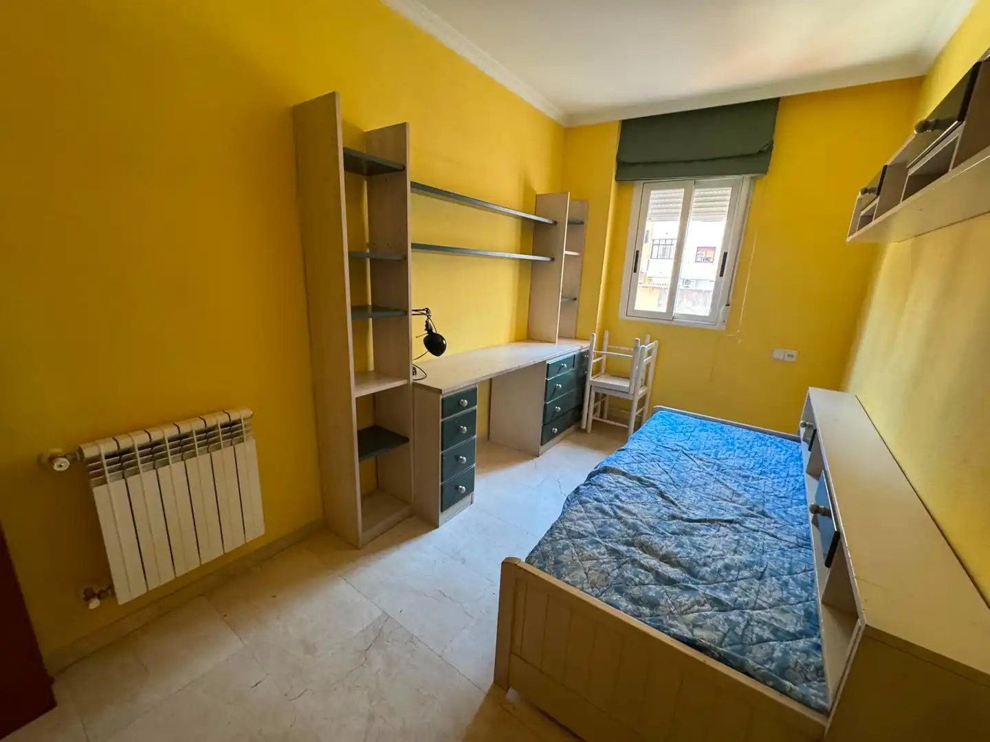 Habitación de Piso de alquiler en Cáceres con Calefacción, Terraza y Amueblado