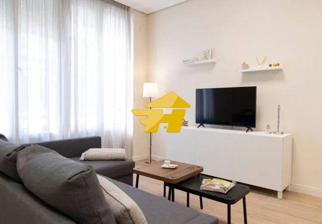 Piso en Alquiler en Calle Asín Palacios en Huerta de la Reina - Trassierra